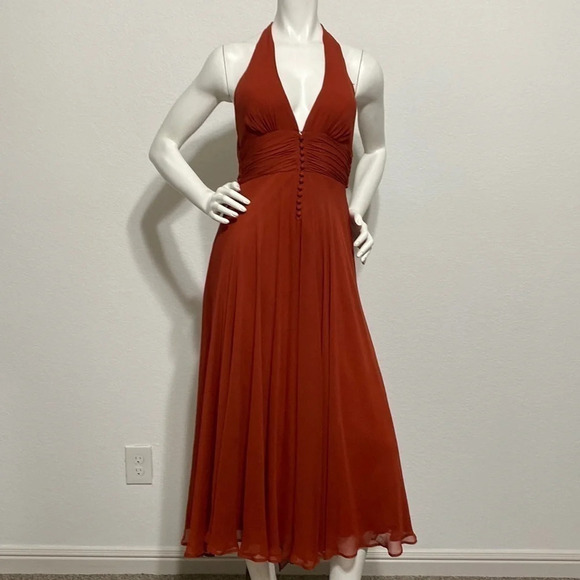 BCBGMaxAzria Dresses & Skirts - BCBGMaxAzria Rust V-Neck Dress